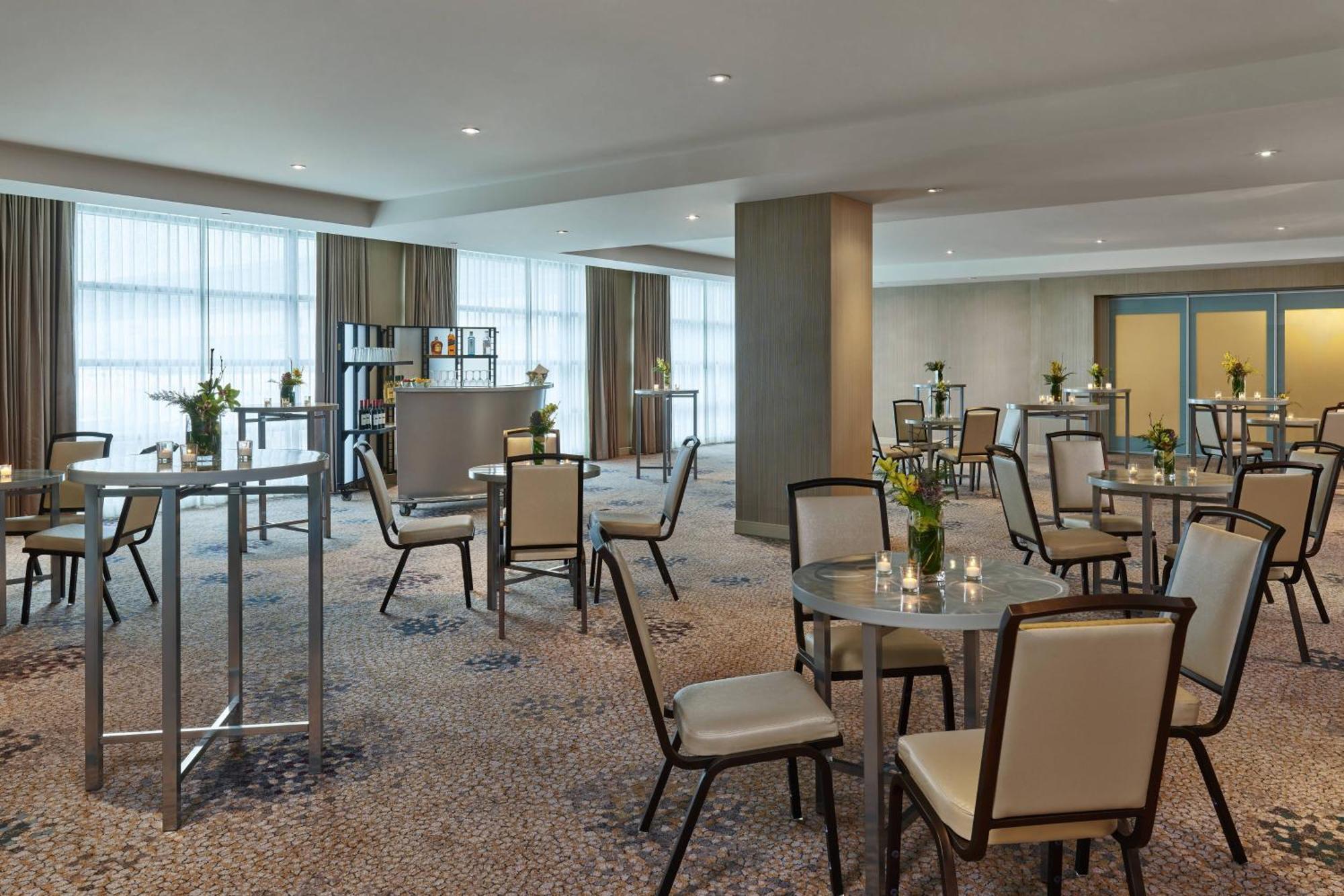 เดอะ เวสติน ดีทรอยต์ เมโทรโปลิแตน แอร์พอร์ต Hotel รอมิวลัส ภายนอก รูปภาพ