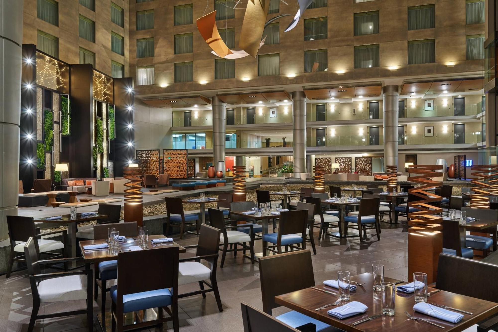 เดอะ เวสติน ดีทรอยต์ เมโทรโปลิแตน แอร์พอร์ต Hotel รอมิวลัส ภายนอก รูปภาพ